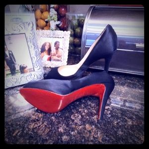 Christian Louboutin Size 39